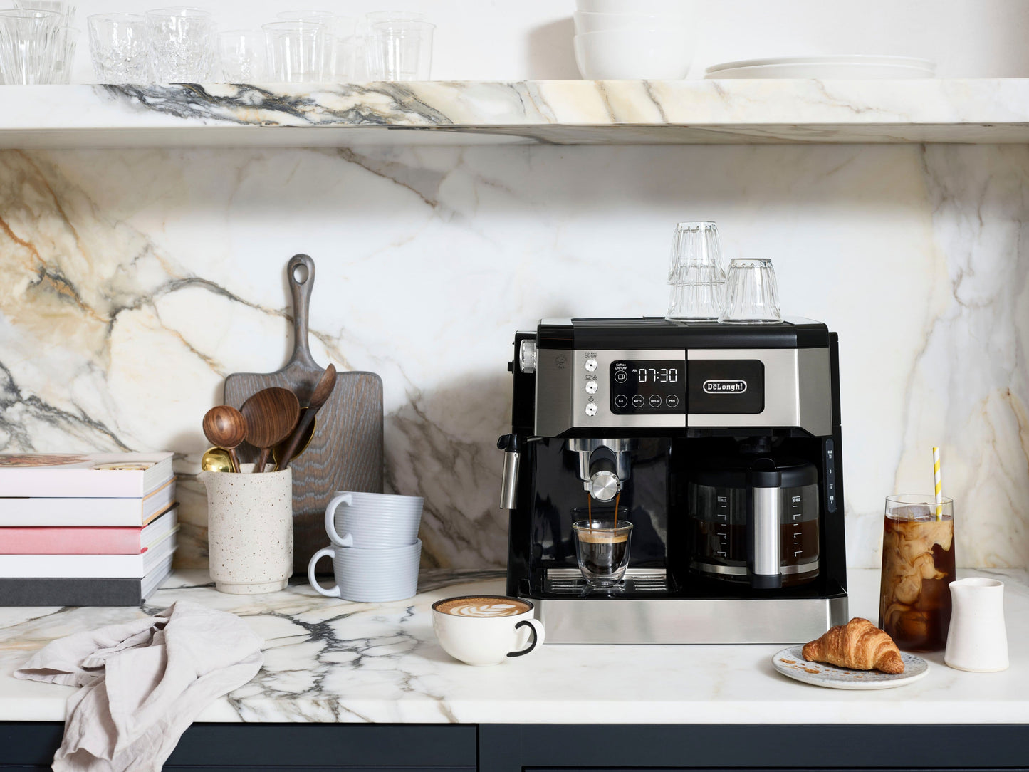 De'Longhi - Digital All-in-One Combination Coffee and Espresso Machine - Black and Stainless Steel